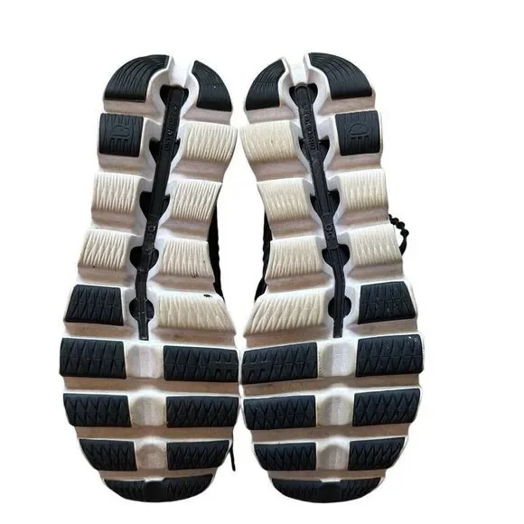 On Running Helion navy and white tennis shoes - Picture 2 of 6